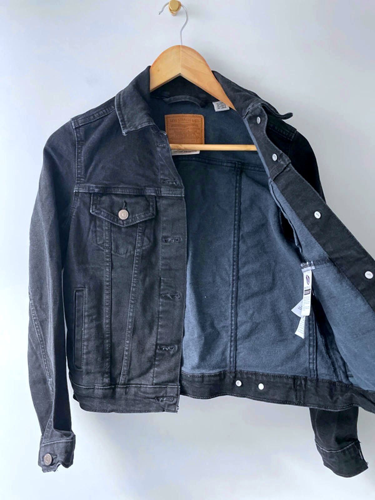 Women’s Levi’s Premium Denim Trucker Jacket In Black - Small - 2463