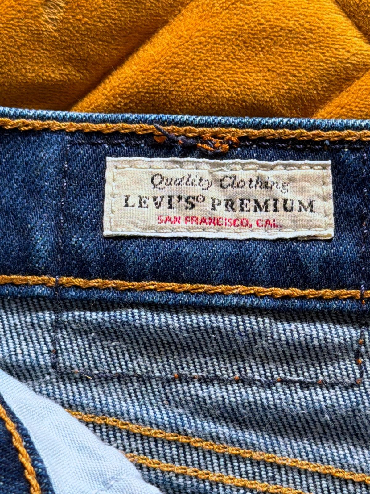 Women’s Levi’s High Waisted Ribcage Bootcut Fit Jeans In Navy- W27/L31 - 3746