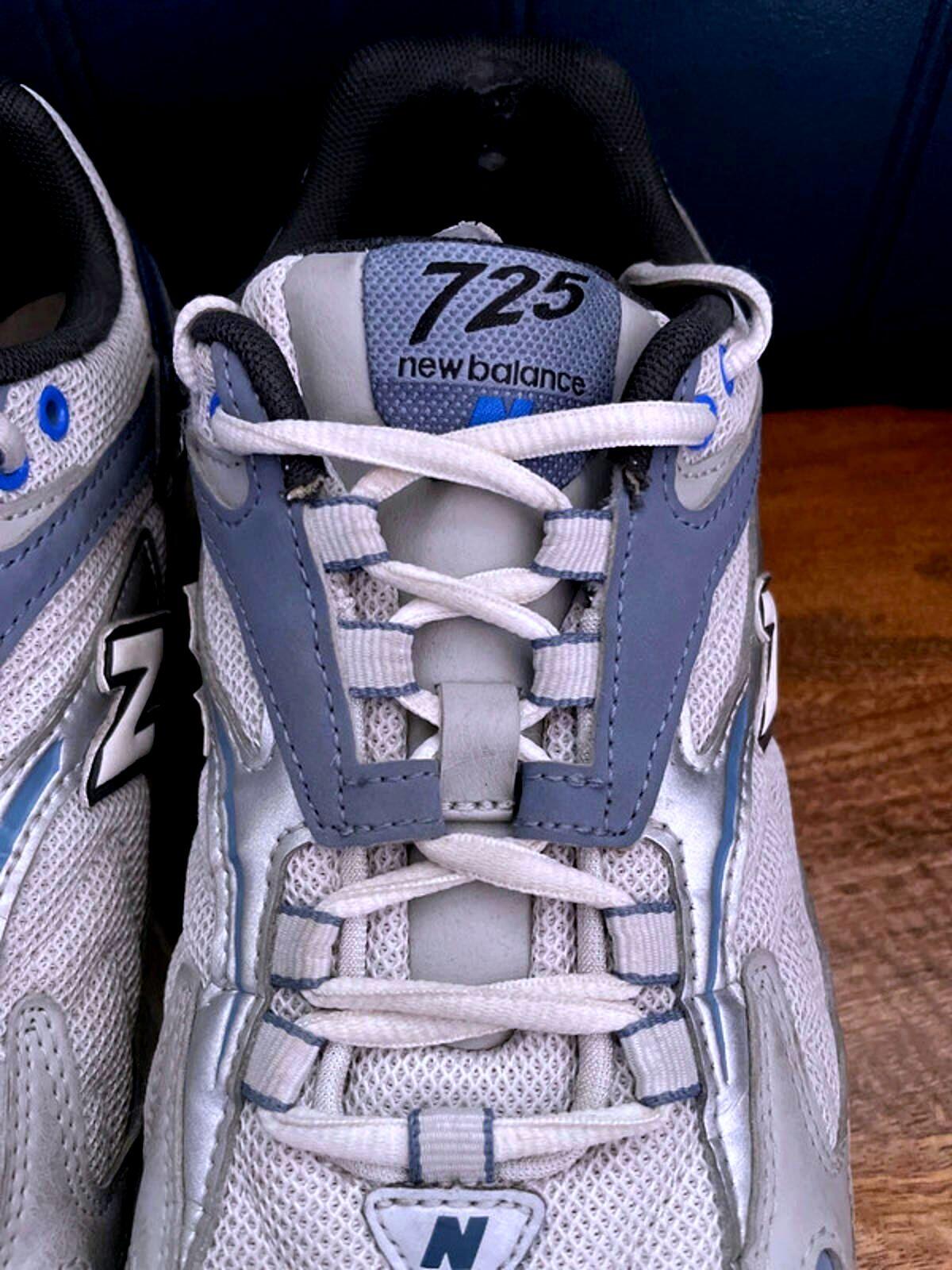 Men’s New Balance 725 chunky sole trainers in grey - uk9.5 - 2131