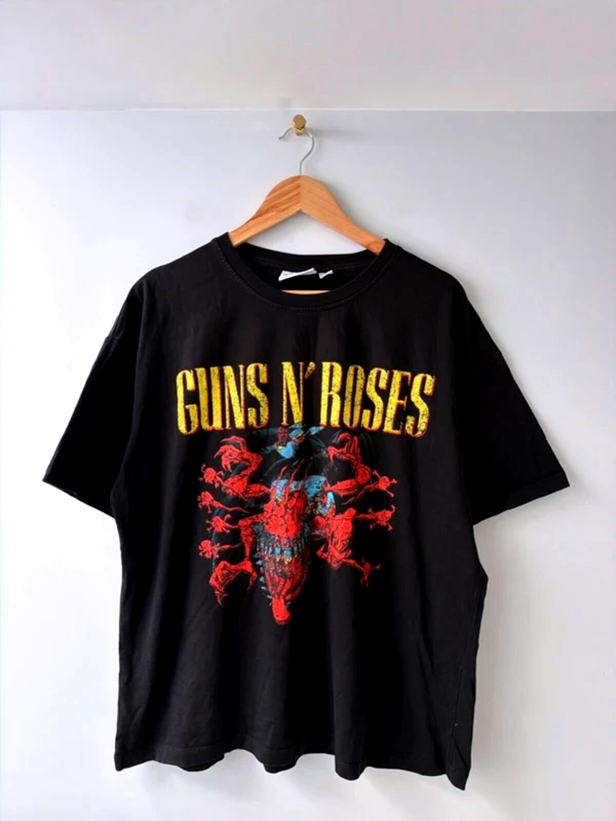 Men’s Guns N’ Roses oversized fit 87-88 tour t-shirt in black - medium - 3394