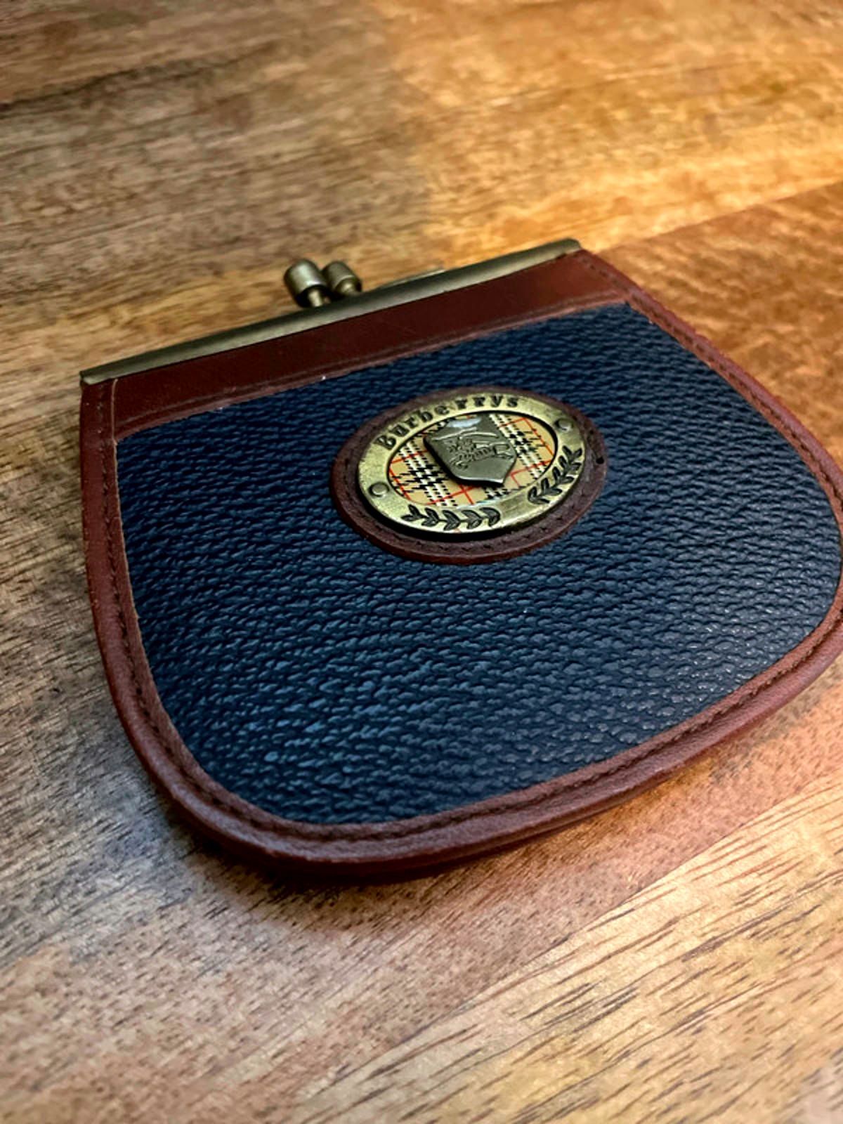 Women's Burberry Vintage Rare Find Leather Coin Purse - 2711