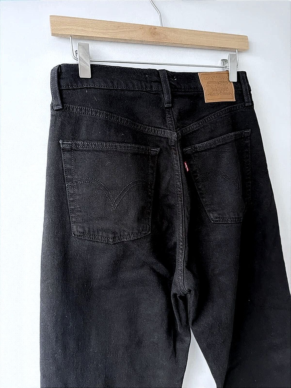 Women’s Levi’s High Waisted Ribcage Straight Fit Jeans In Black - W28/L27 - 3356