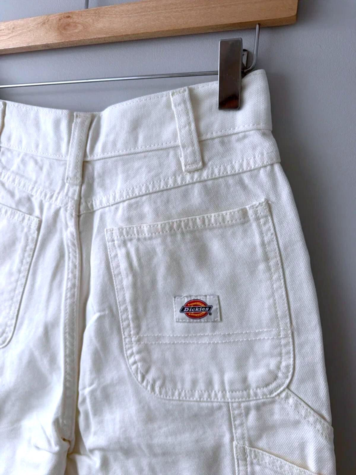 Women’s Dickies Duck Baggy Fit Cargo Shorts In Off White - W28 - 3373