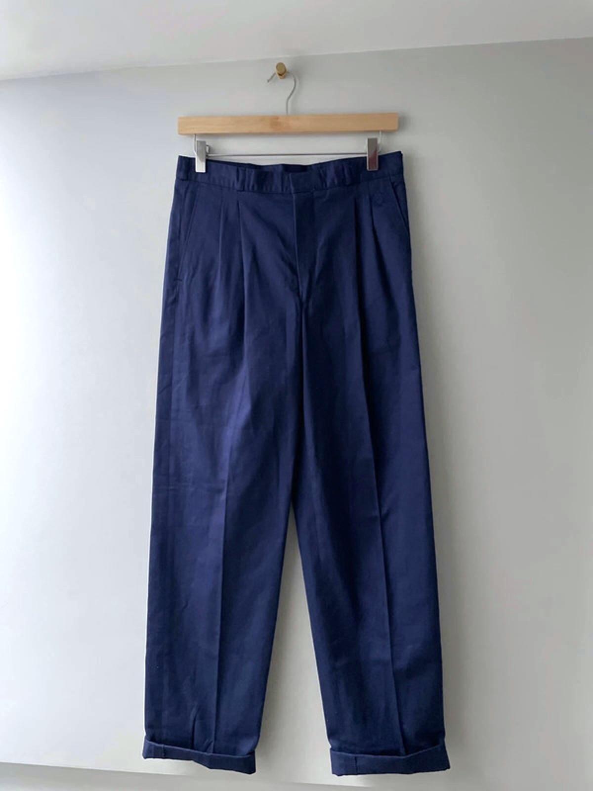 Men’s Fred Perry Double Pleated Wide Leg Chino Trousers In Navy - W30/L33 - 2873