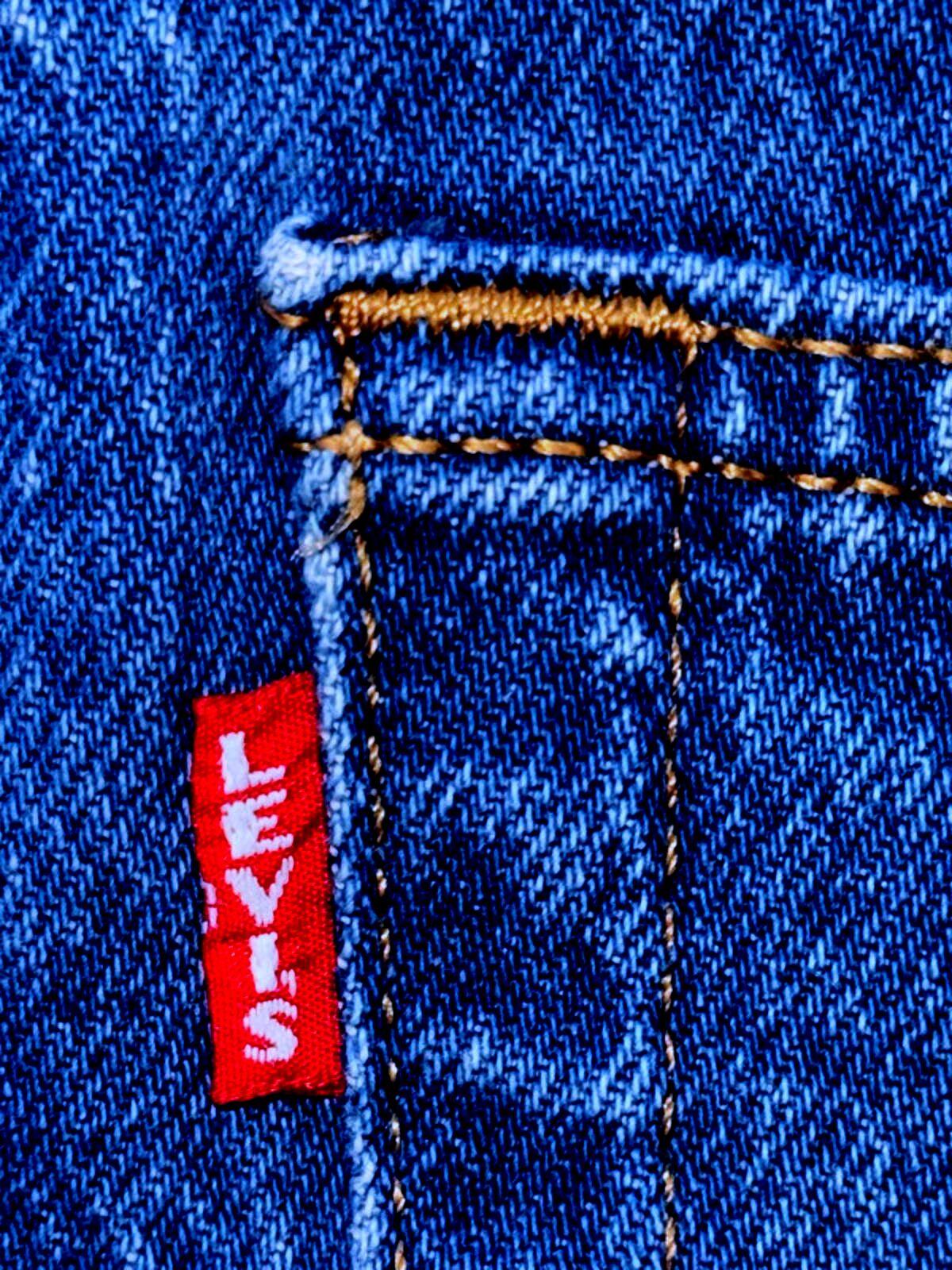 Women’s Levi’s Ribcage High Waisted Crop Bootcut Fit In Navy - W26 / L27 -1311