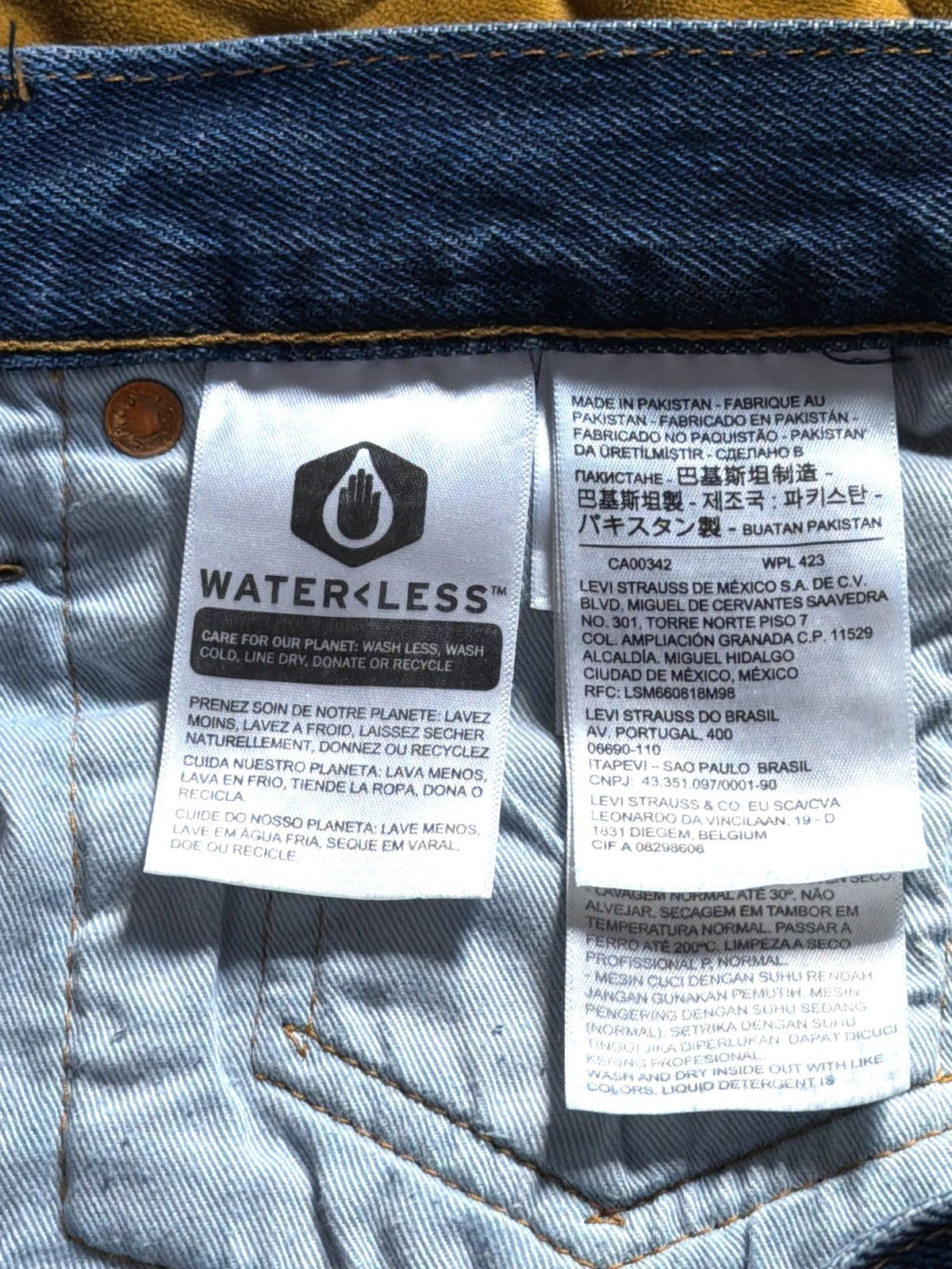 Men’s Levi's 501 Premium Range Jeans In Navy - W36/L32 - 3764