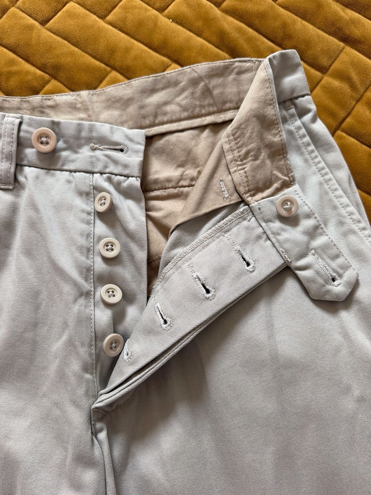 Men’s Hackett Premium Classic Chino Trousers In Beige - W30/L30 - 3579