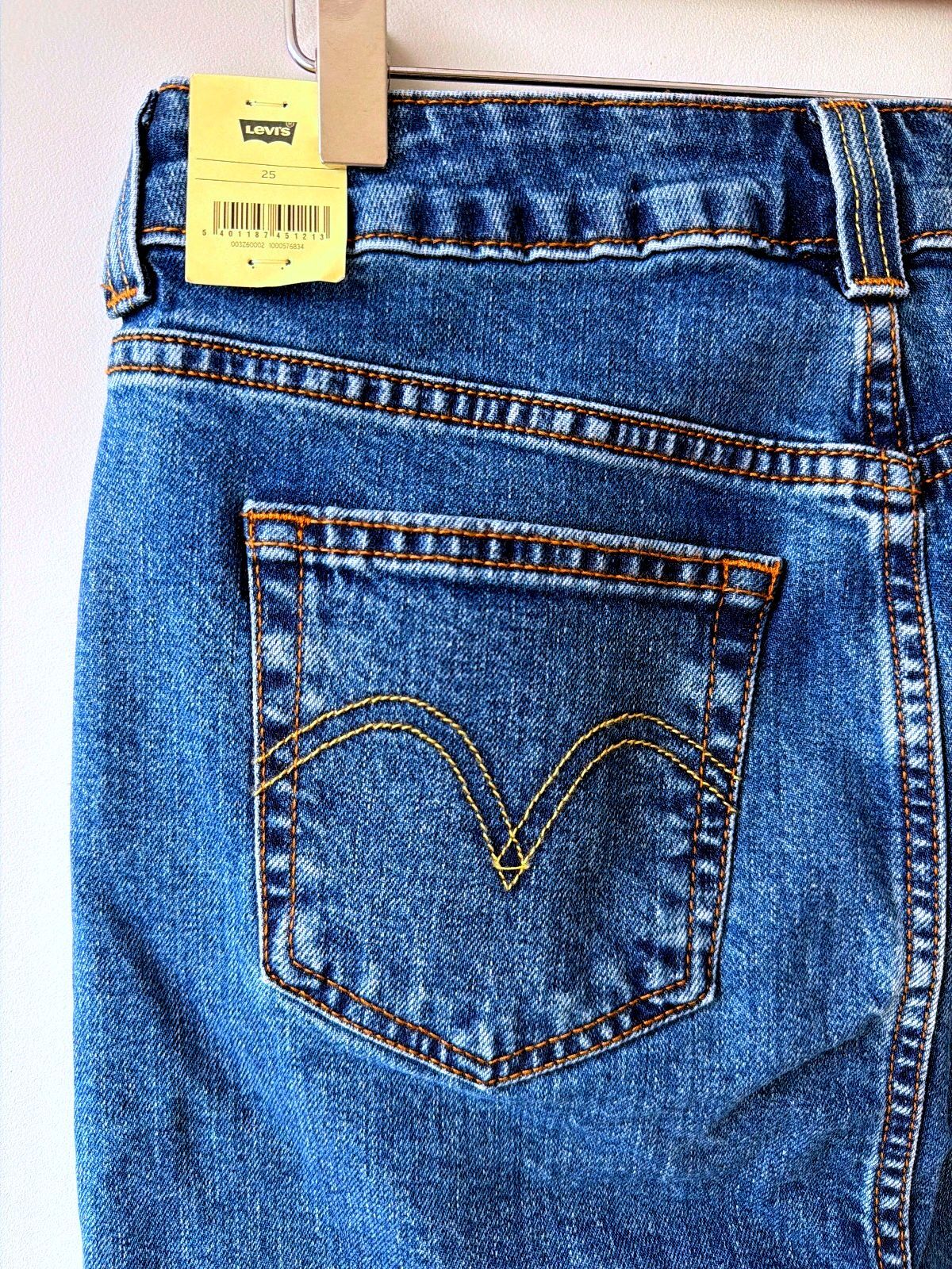 Women's Levi's Premium Low Midi Denim Skirt In Navy - W25 - 3607