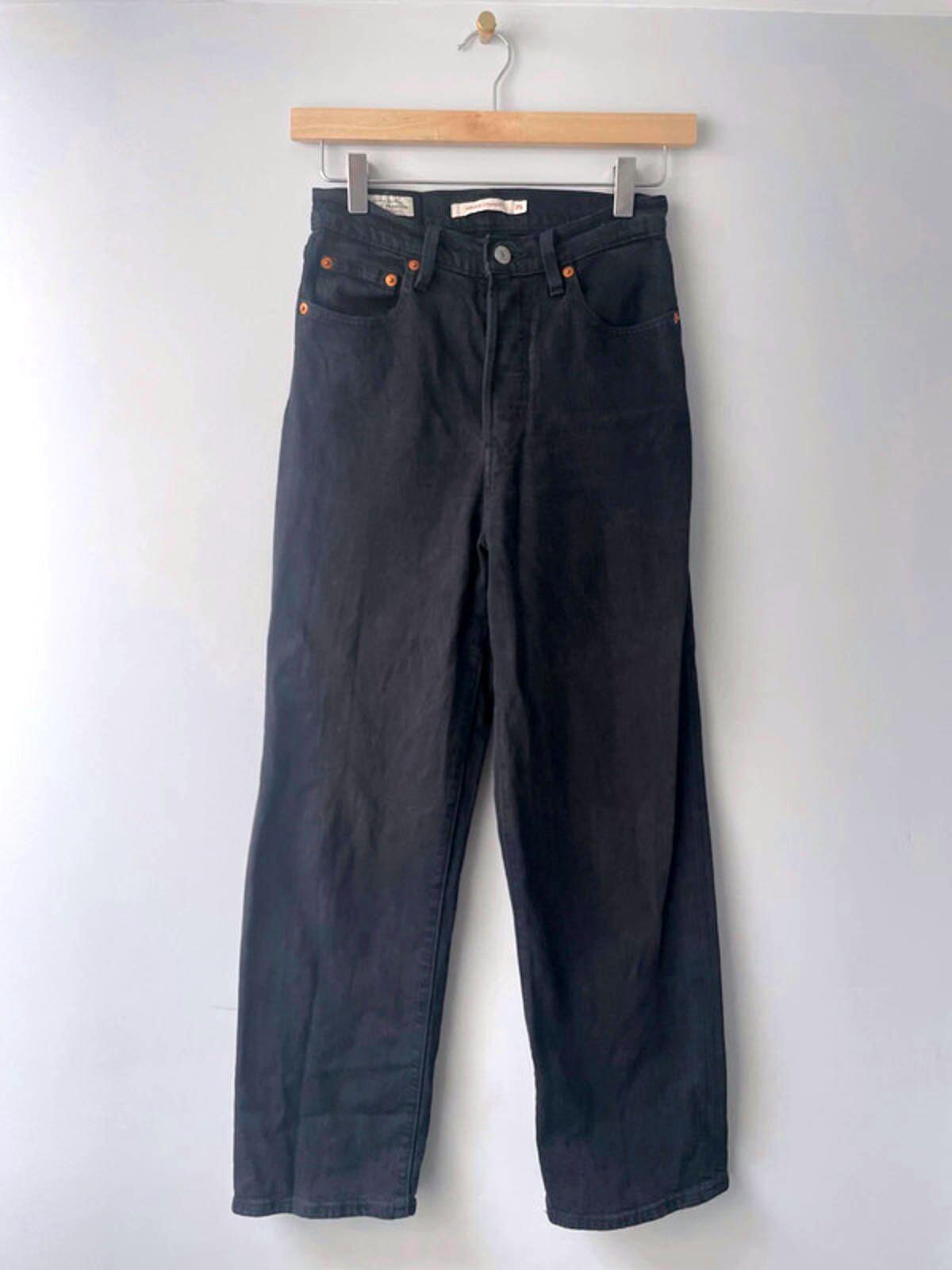 Women’s Levi’s High Waisted Ribcage Straight Fit Jeans In Black - W25/L27 - 2206