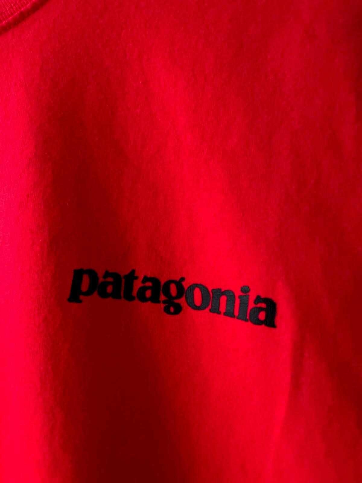 Women's Patagonia Crew Neck Printed T-shirt In Red - XXLarge - 2865