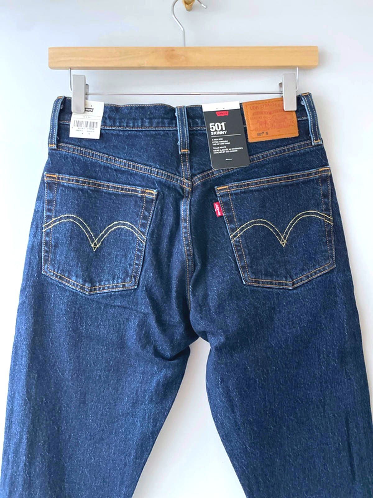 Women’s Levi’s 501 Skinny Fit High Rise Jeans in Navy - W26/L30 - 2765