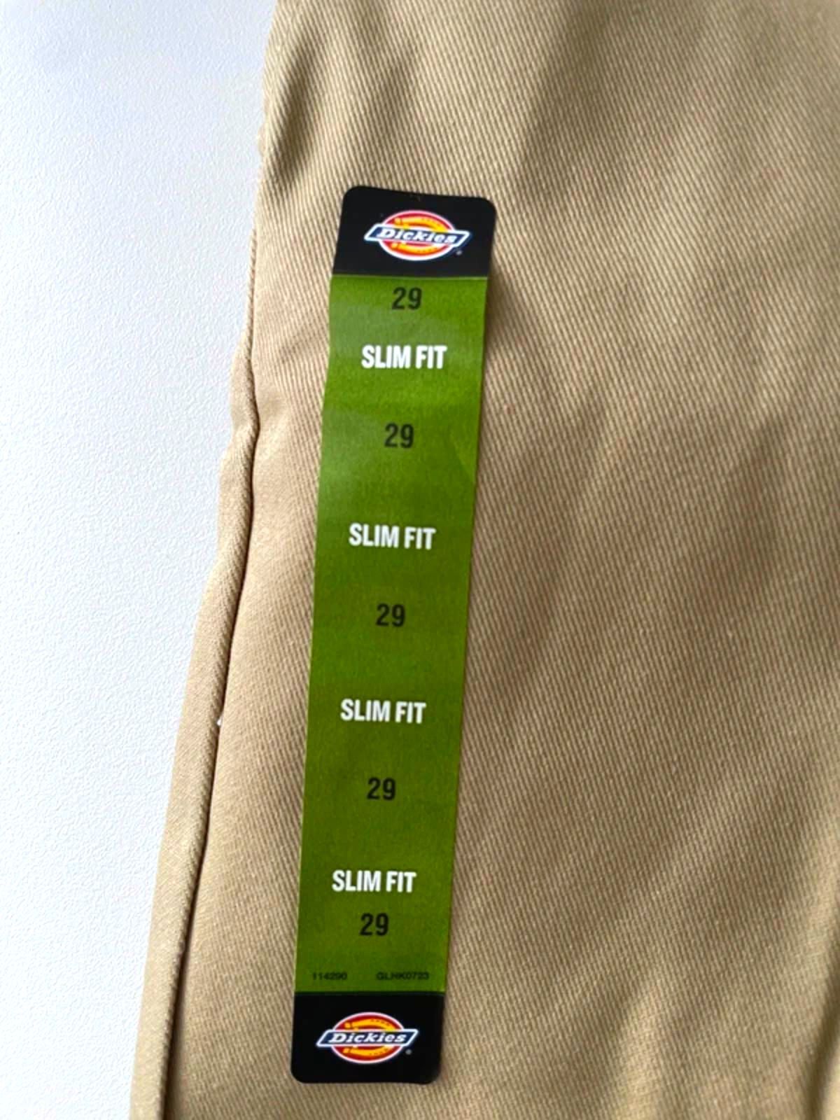 Women’s Dickies Slim Fit High Waist Shorts in Beige - W29/L11 - 2886