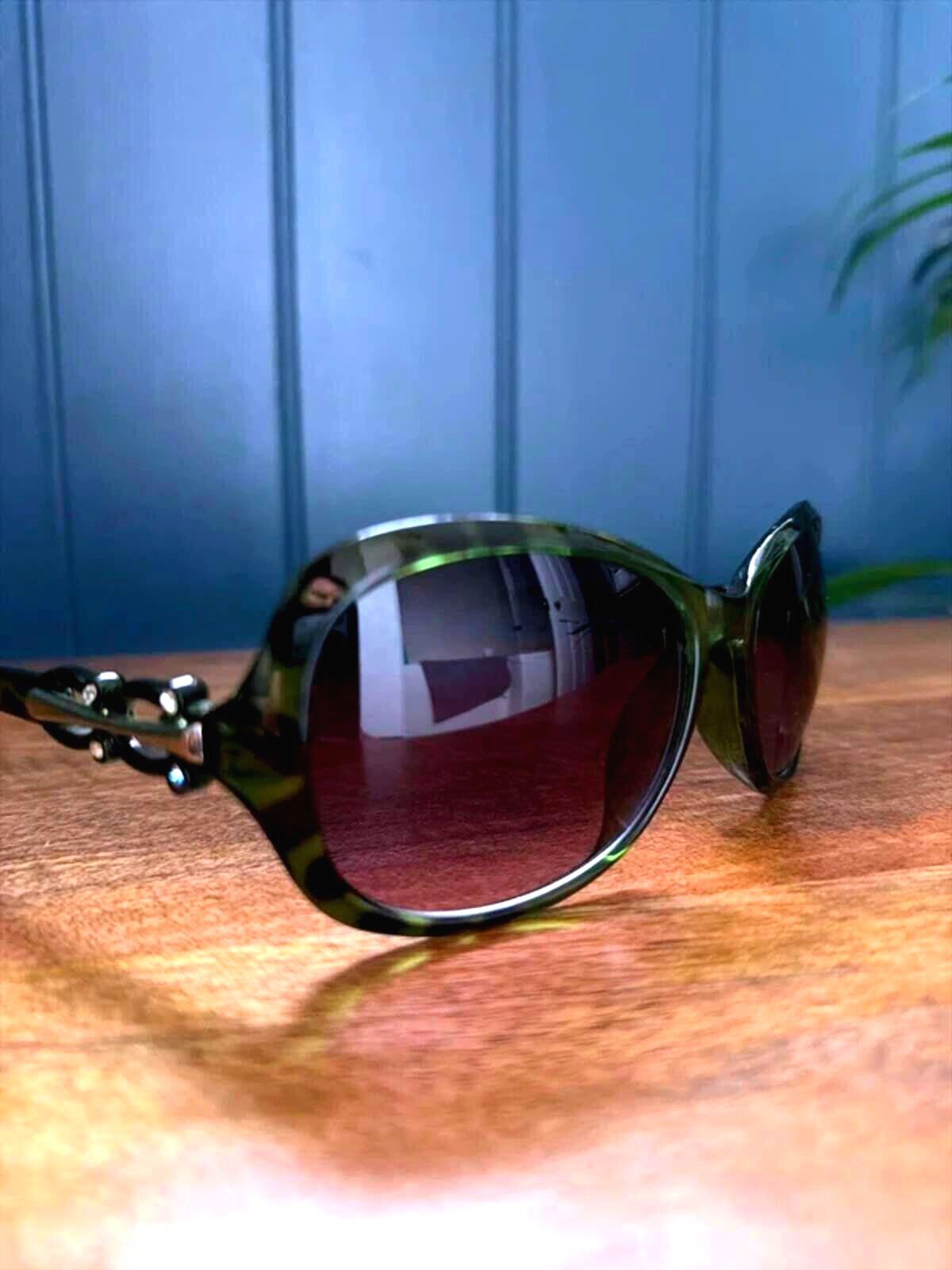 Women’s Dolce & Gabbana Round Frame Tortoise Shell Sunglasses In Green - 3352