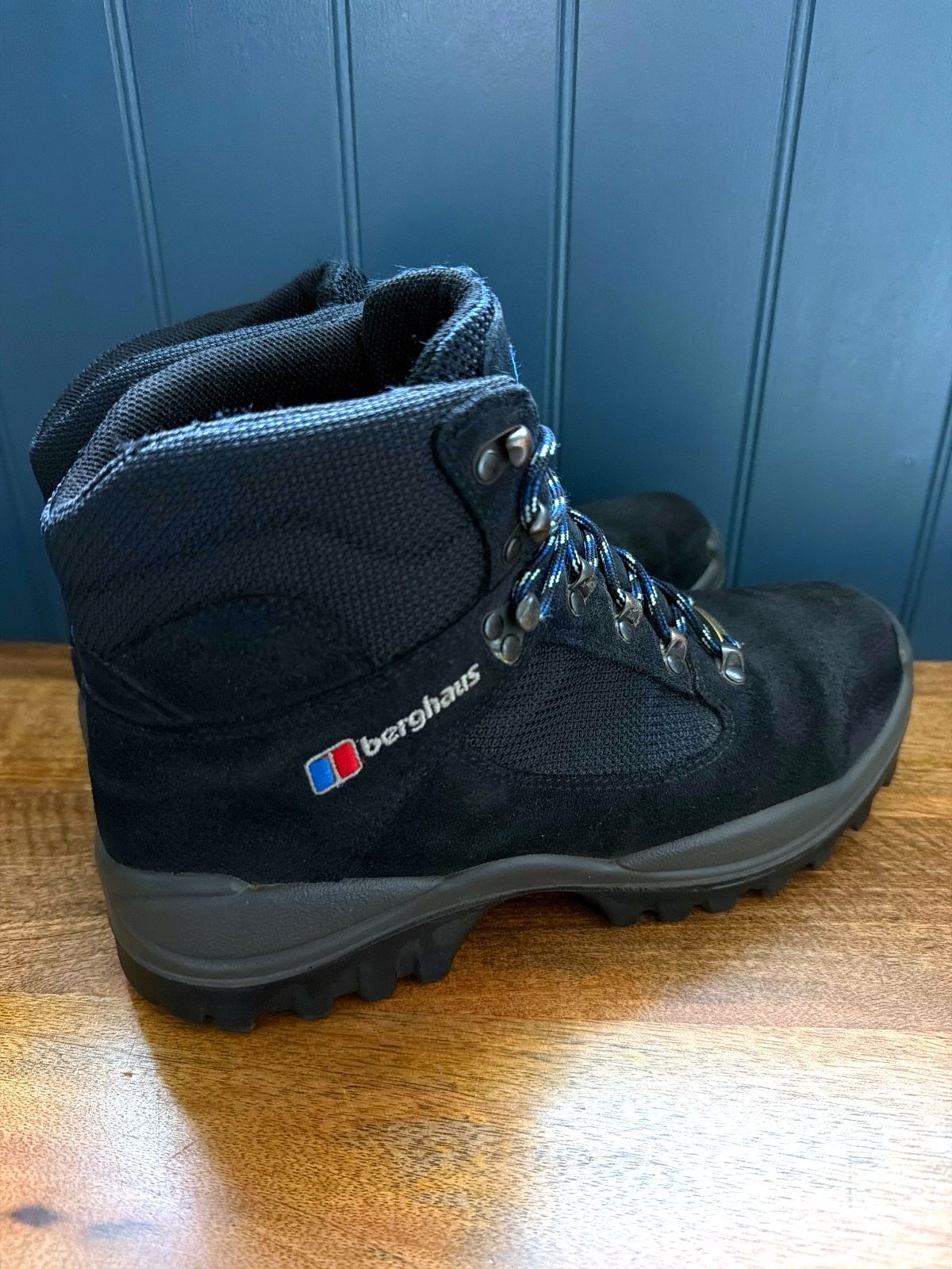 Men’s Berghaus Premium Suede Gore-Tex Hiking Boots In Dark Navy - Uk8 - 3824