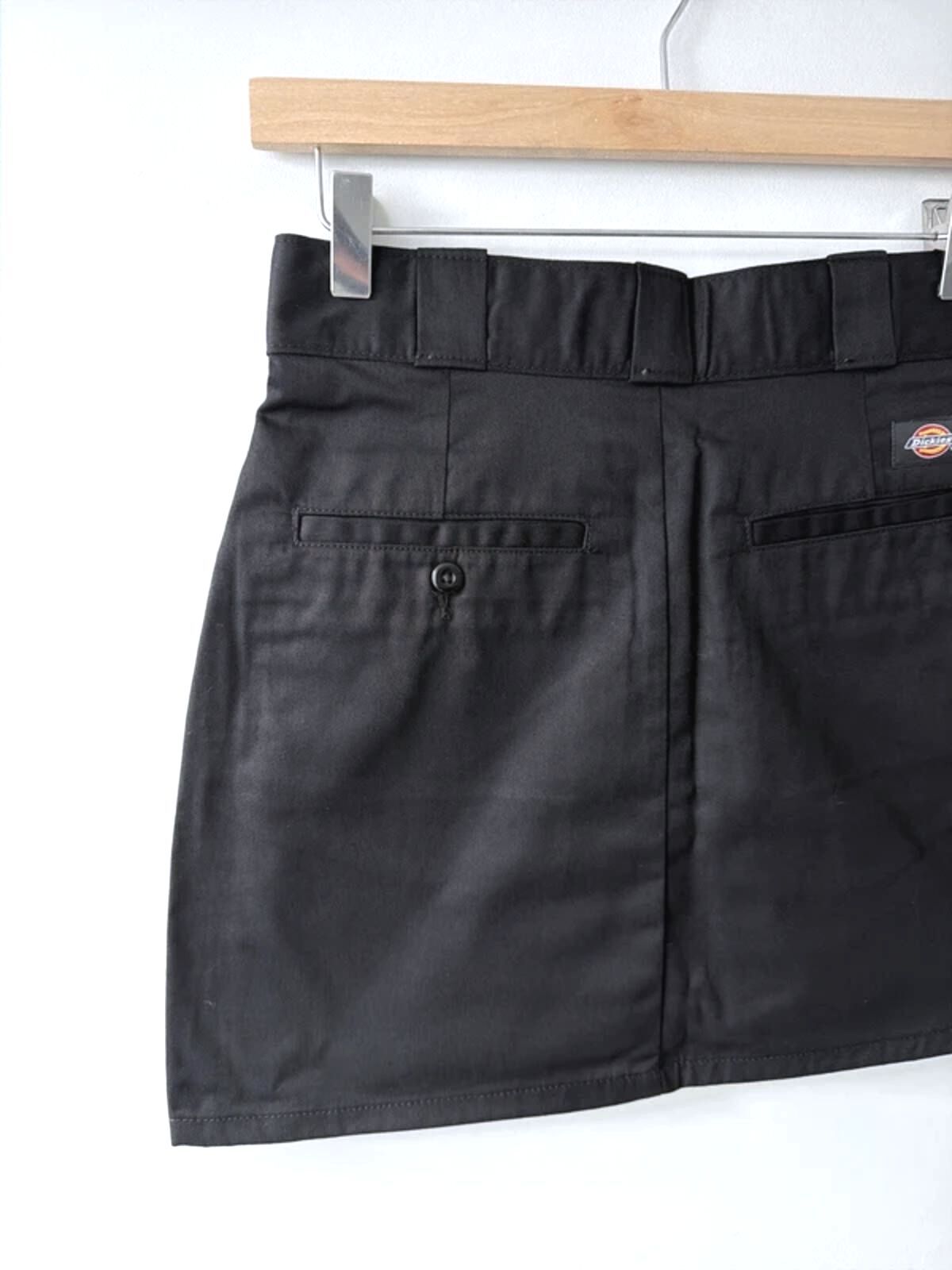 Women’s Dickies Mini Work Skirt With Pockets In Black - W26 - 3439