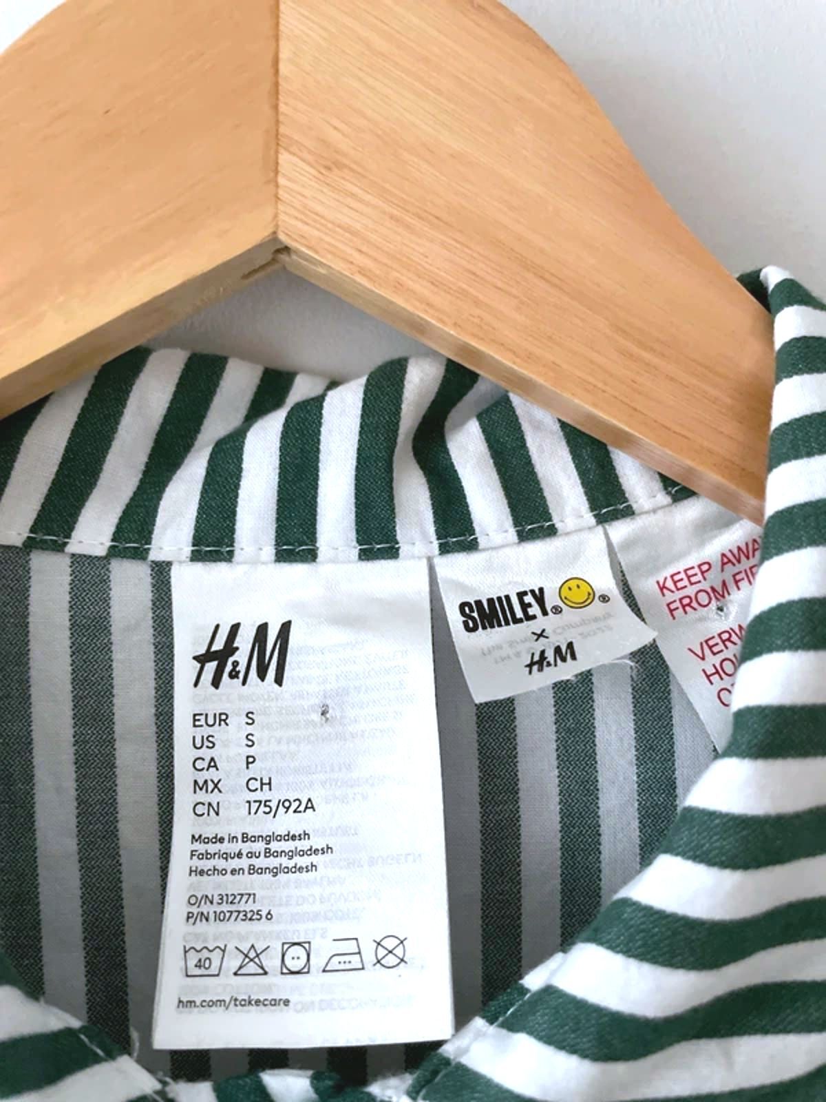 Men’s H&M X Smiley Colab Striped Short Sleeve Shirt in Green/White - Small -2935