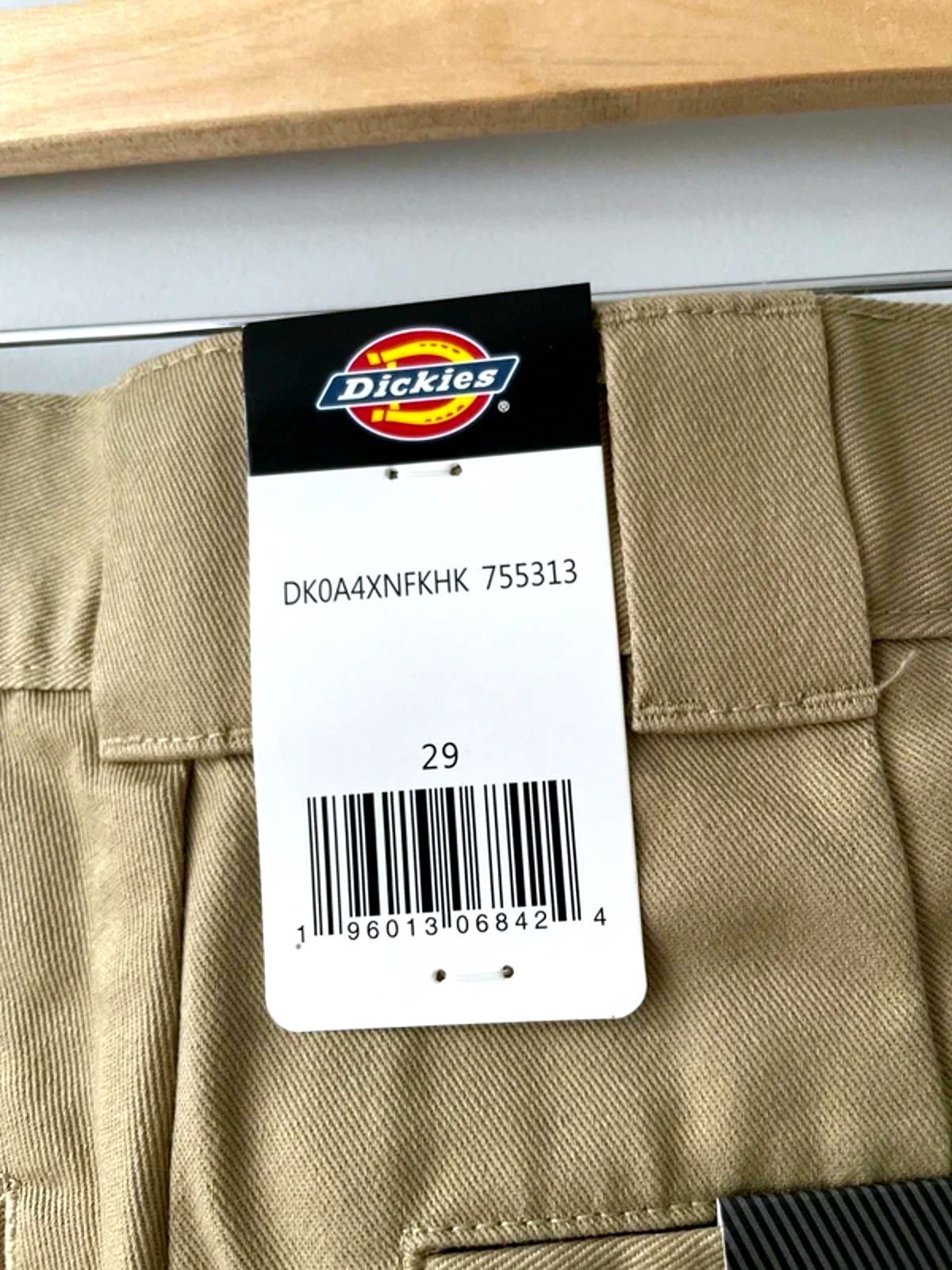 Women’s Dickies Slim Fit High Waist Shorts in Beige - W29/L11 - 2886