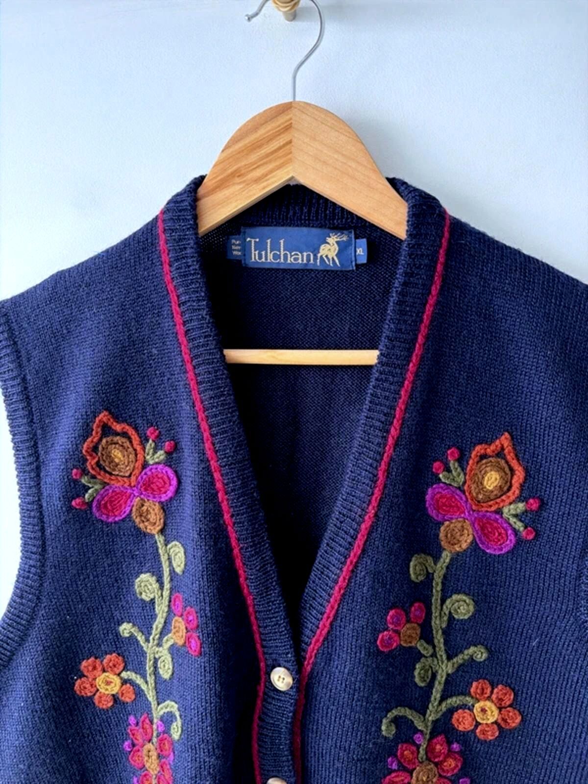Women’s Tulchan 100% New Wool Hand Embroidered Flower Design Cardigan - XLarge - 3424