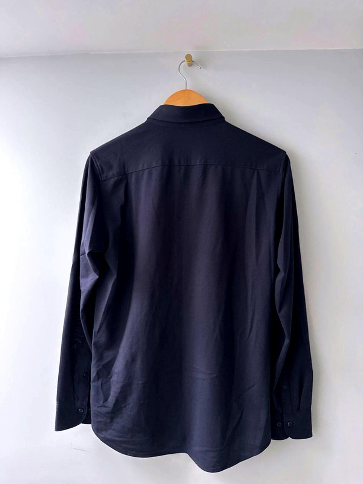 Men’s Uniqlo slim fit shirt with chest pocket  - Small - 0388