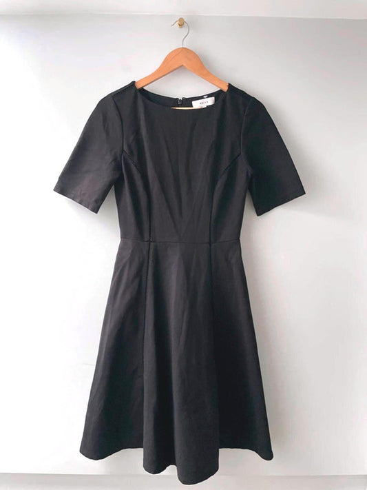 Women’s Reiss Tianna Half Sleeve Fit & Flare Dress In Black - UK 6 - 2750