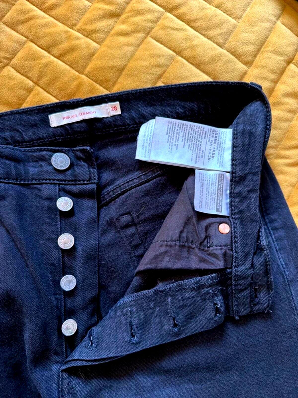 Women’s Levi’s Ribcage Straight High Waisted Fit Jeans In Black - W28/L27 - 3554