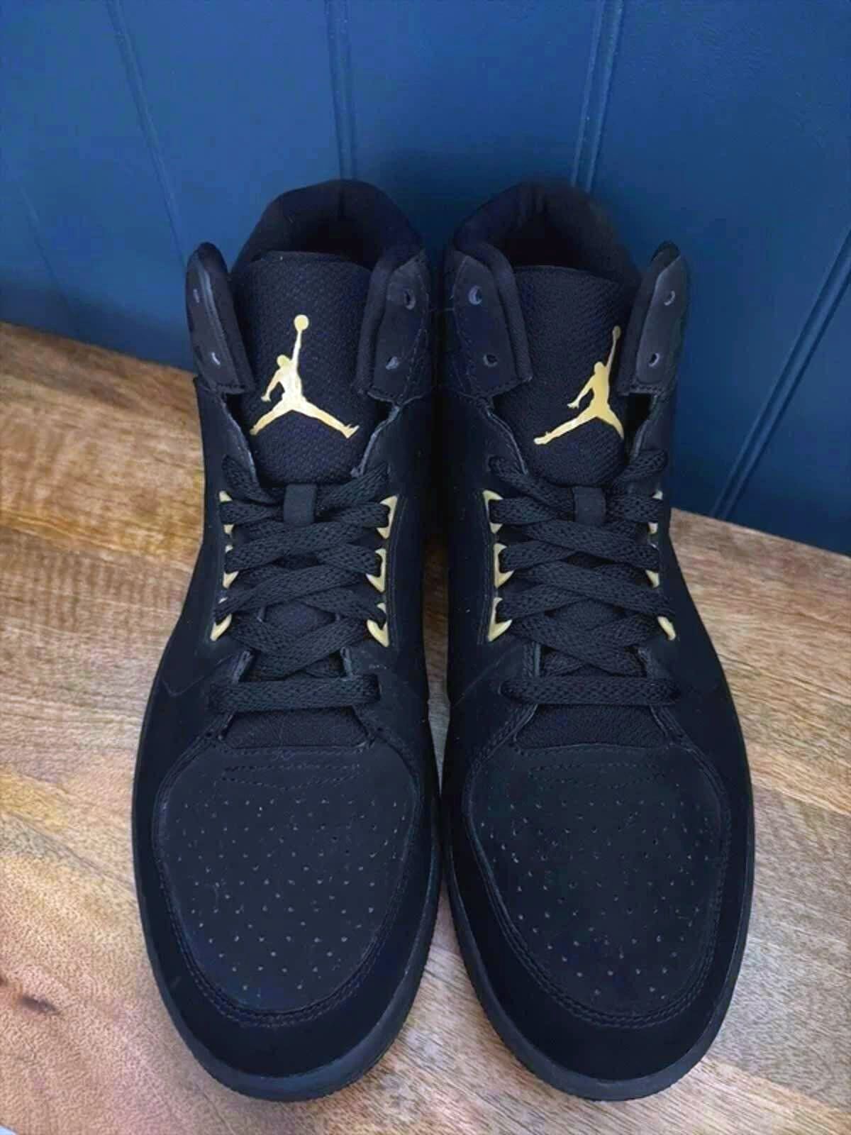 Men’s Nike Air Jordan 1 Flight 3 Basketball Trainers In Black - Uk9.5 - 3300
