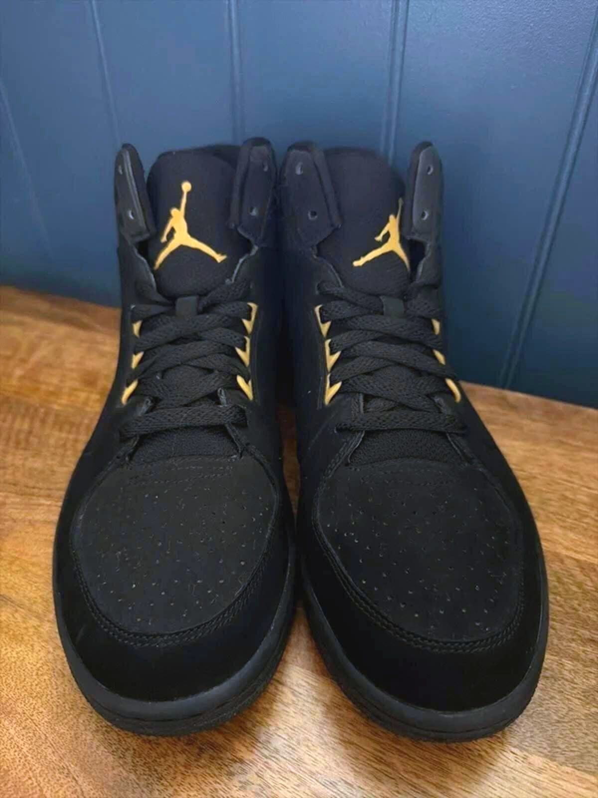 Men’s Nike Air Jordan 1 Flight 3 Basketball Trainers In Black - Uk9.5 - 3300
