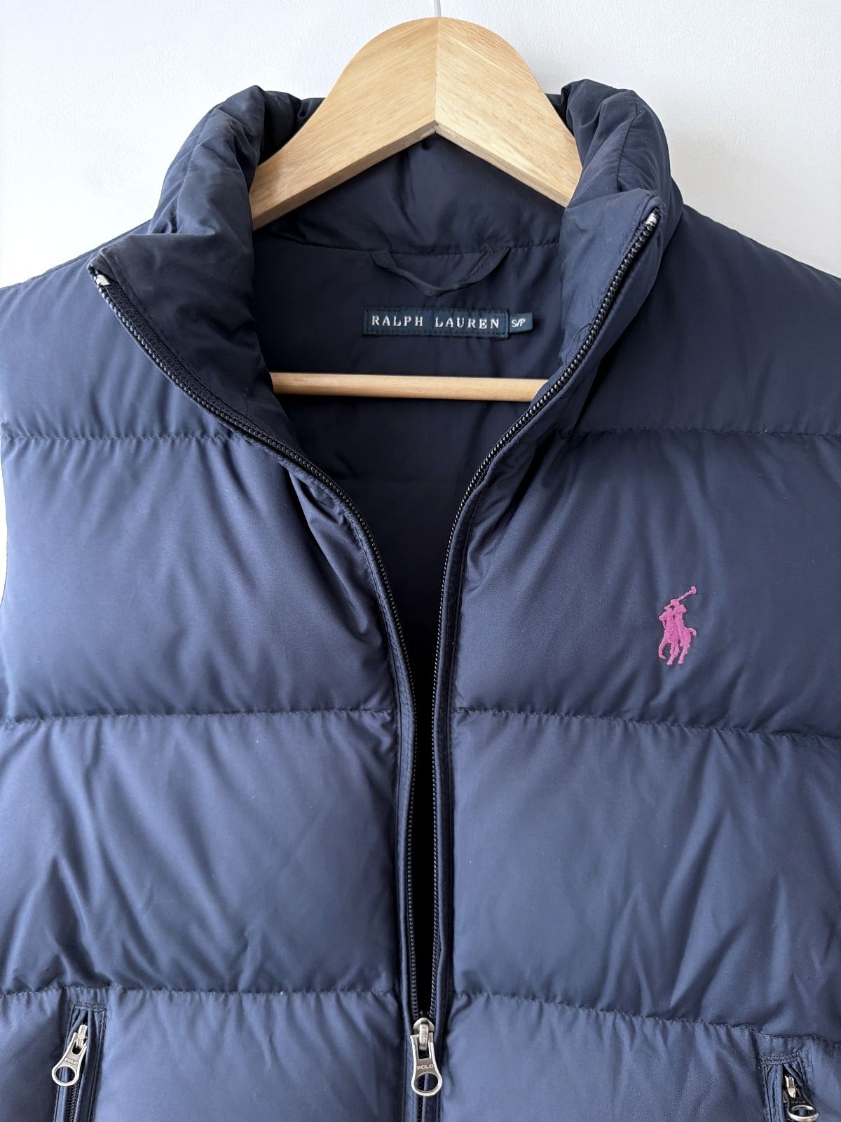 Women's Ralph Lauren Puffer Gilet Vest In Navy with Pink Logo - Small - 3636