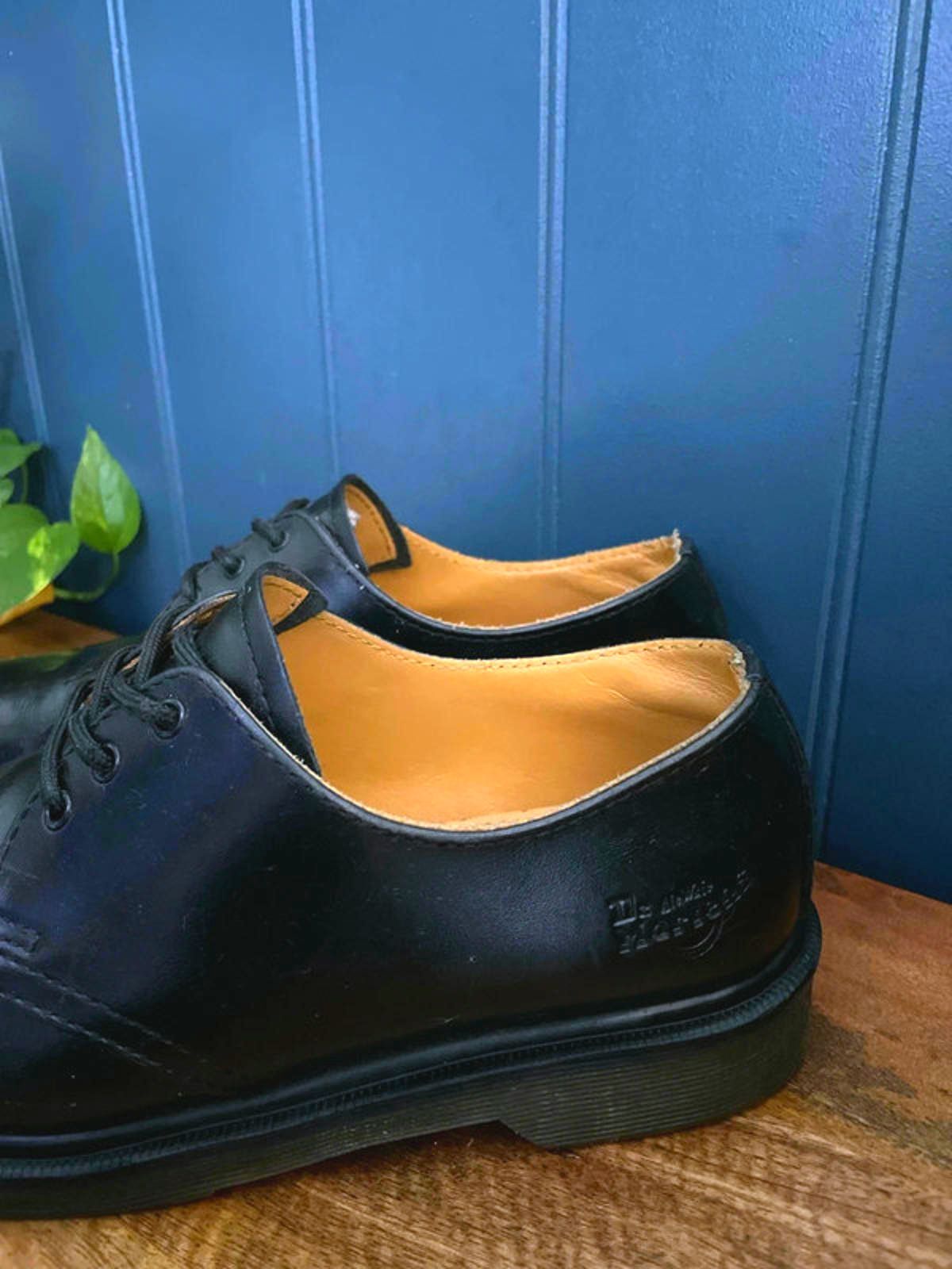 Women’s Dr Martens 1461 Premium Leather Chunky Sole Shoes In Black - UK5 - 2303