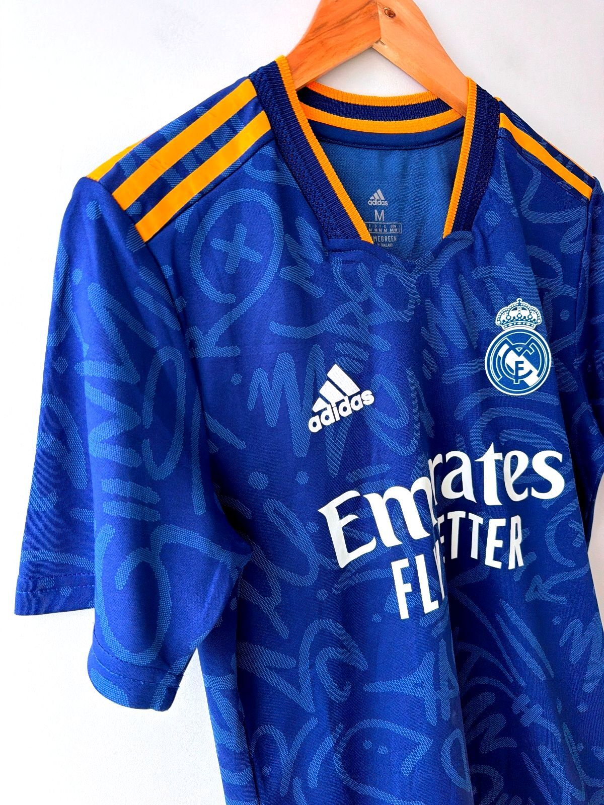 Mens Real Madrid 2021/22 Football Shirt Jersey - Medium - 3592