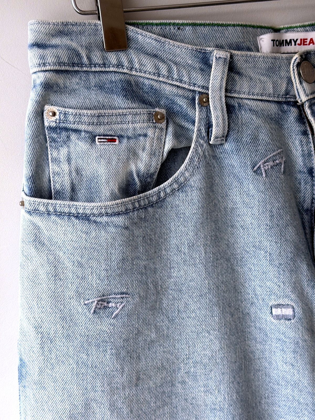 Womens Tommy Hilfiger Embroidered Logo High Rise Tapered Jeans - W29/L29 - 3832
