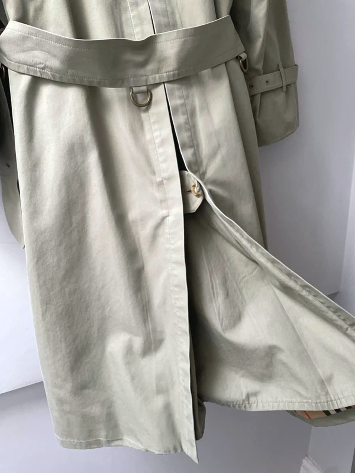 Women’s Burberry Kensington Vintage Double Breasted Trench Coat In Light Green - Uk16 - 3000