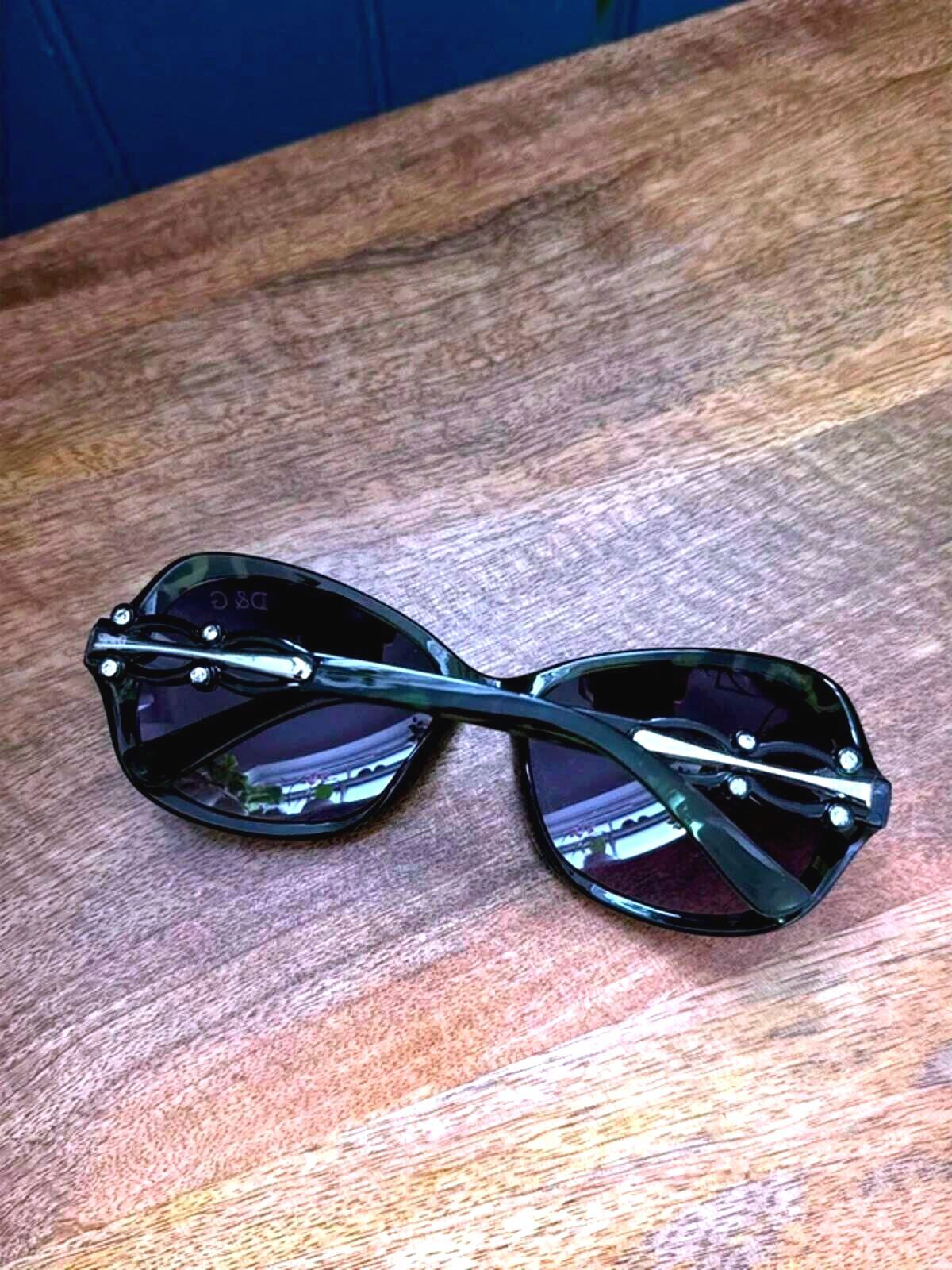 Women’s Dolce & Gabbana Round Frame Tortoise Shell Sunglasses In Green - 3352