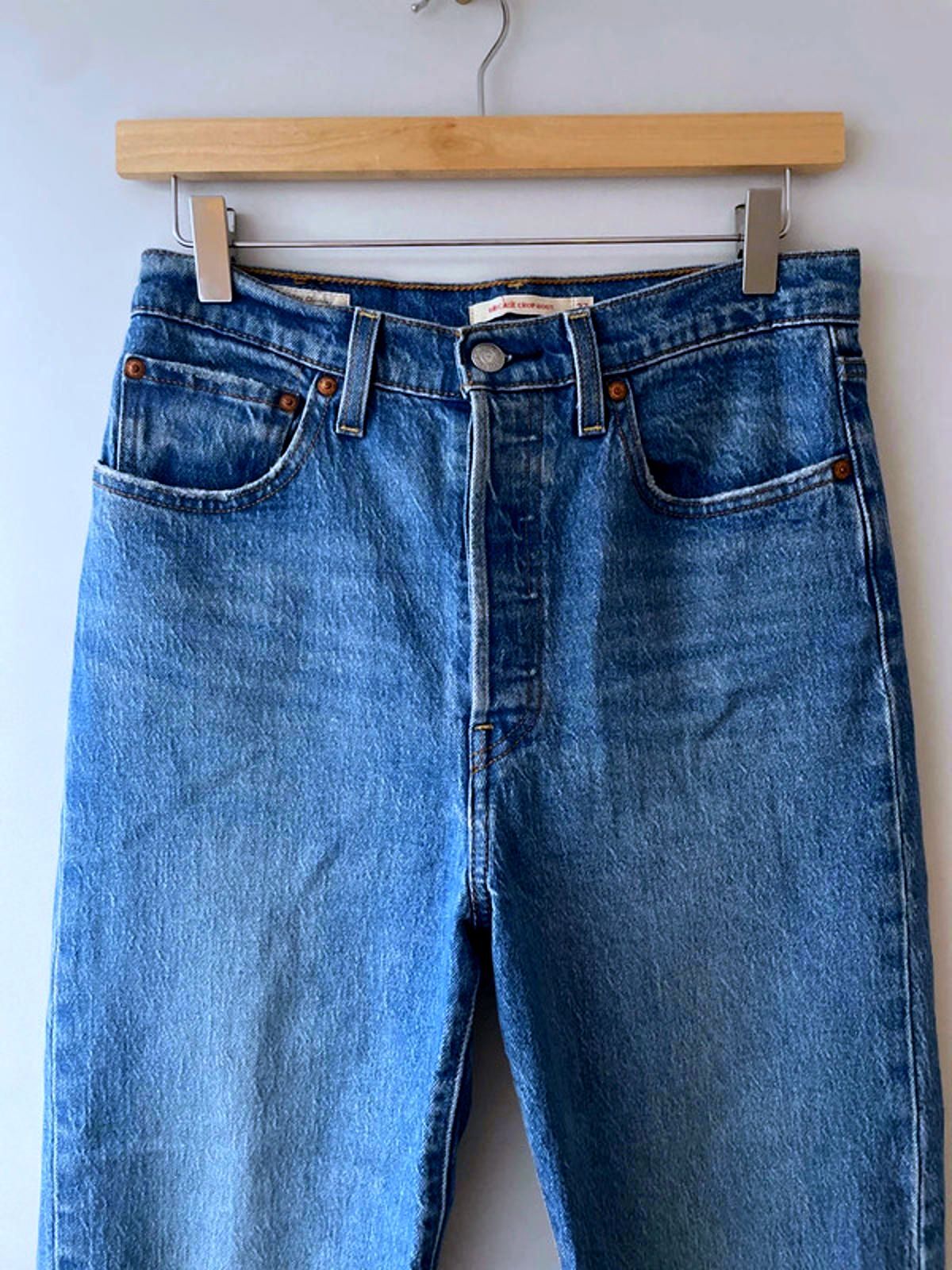 Women’s Levi’s High Waisted Ribcage Crop Boots Fit Jeans In Navy - W27/L27 -2760
