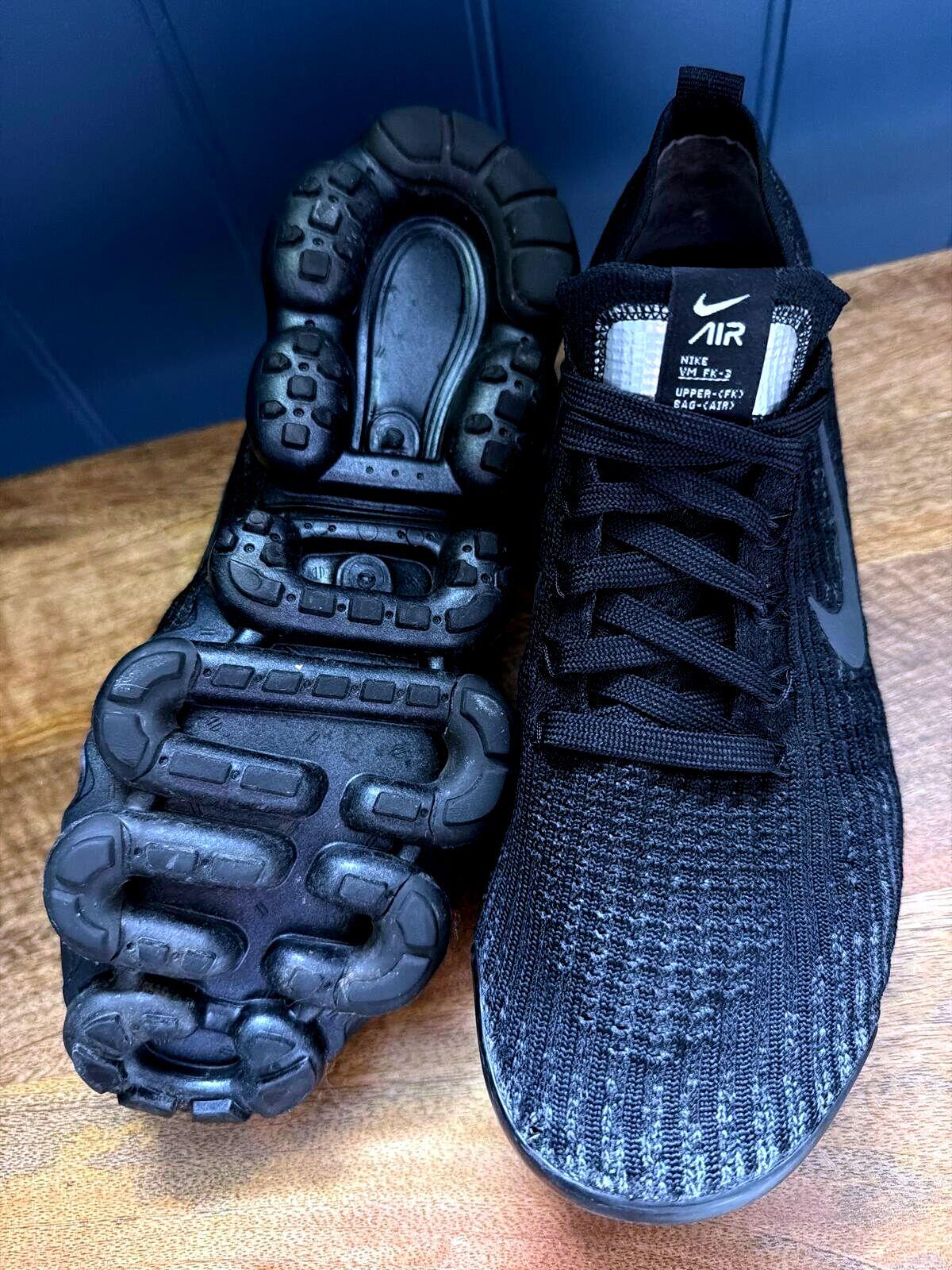 Women's Nike Air VaporMax Flyknit 3 Core Trainers In Black - UK6.5 - 3537