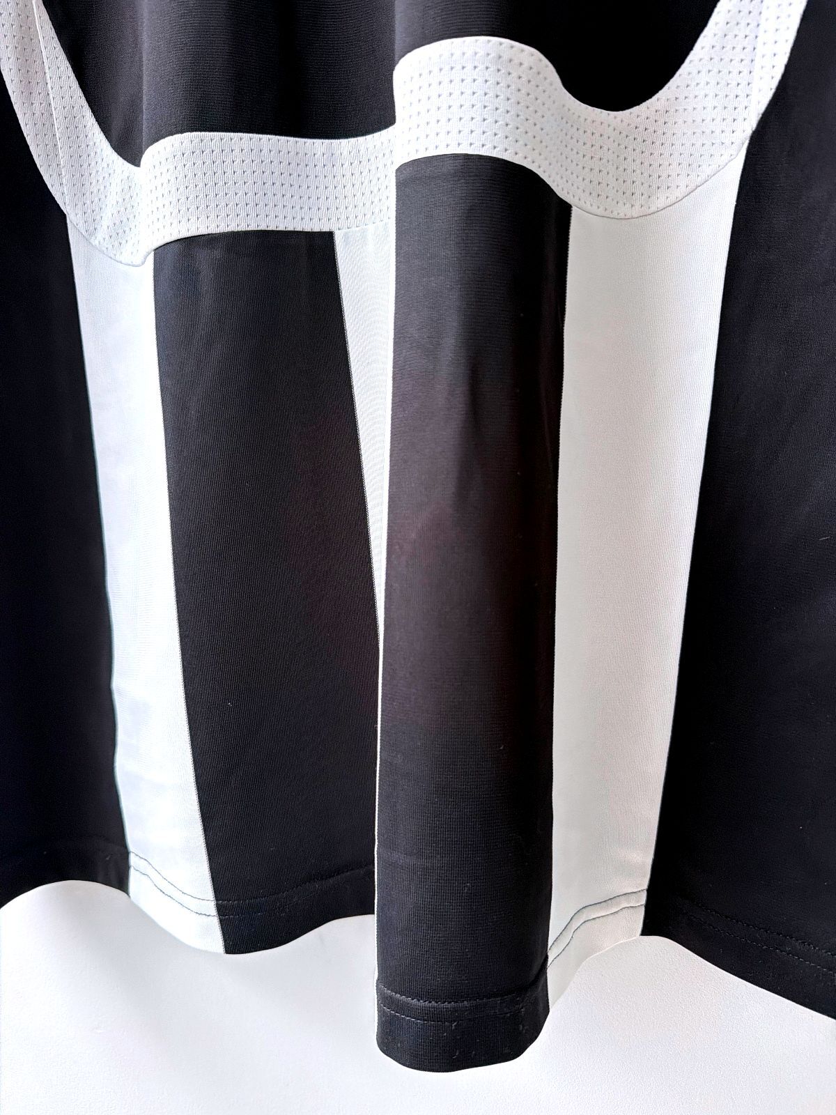 Mens Newcastle United 2007/09 Football Shirt Jersey - Large - 3593