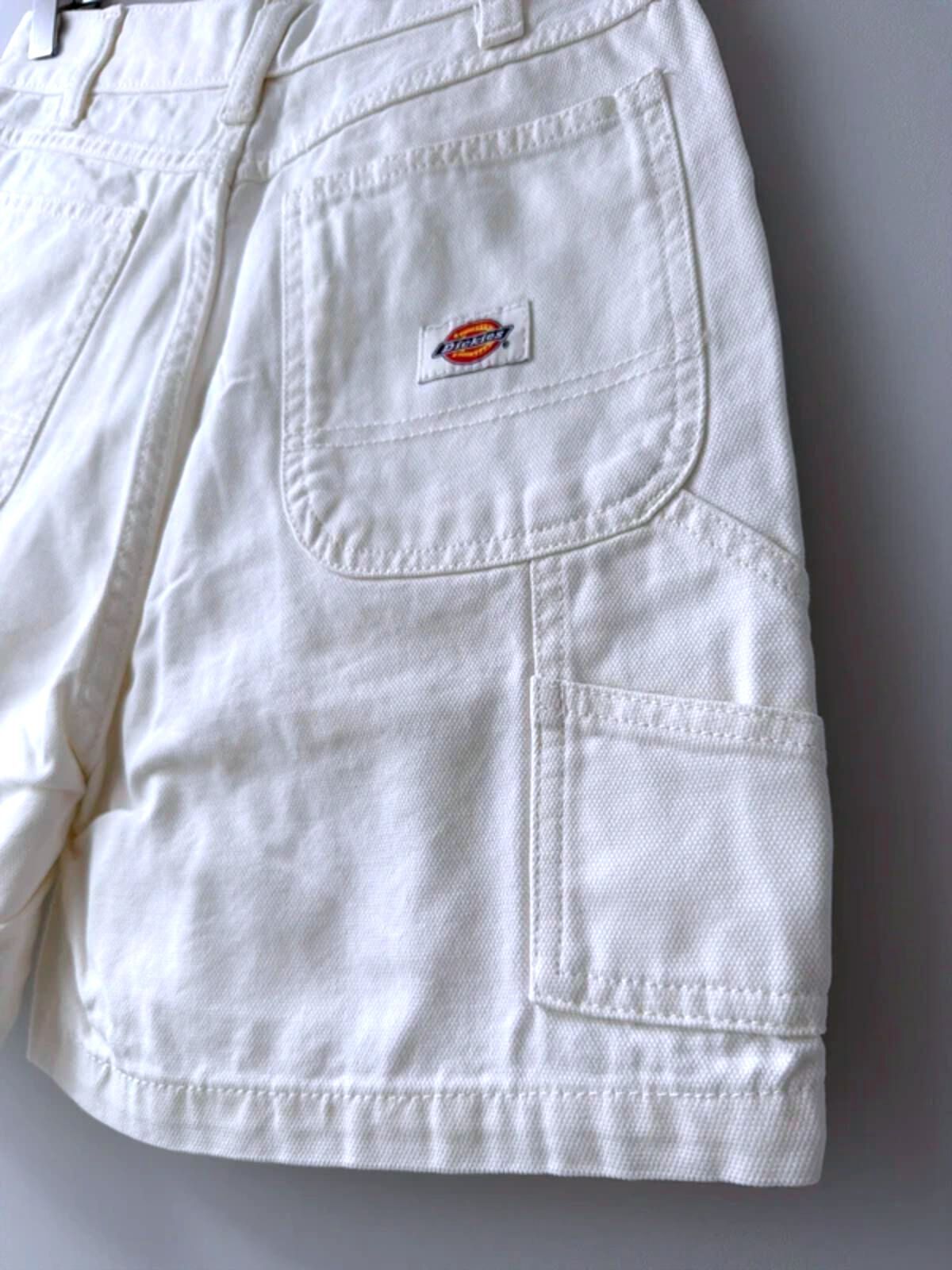 Women’s Dickies Duck Baggy Fit Cargo Shorts In Off White - W28 - 3373