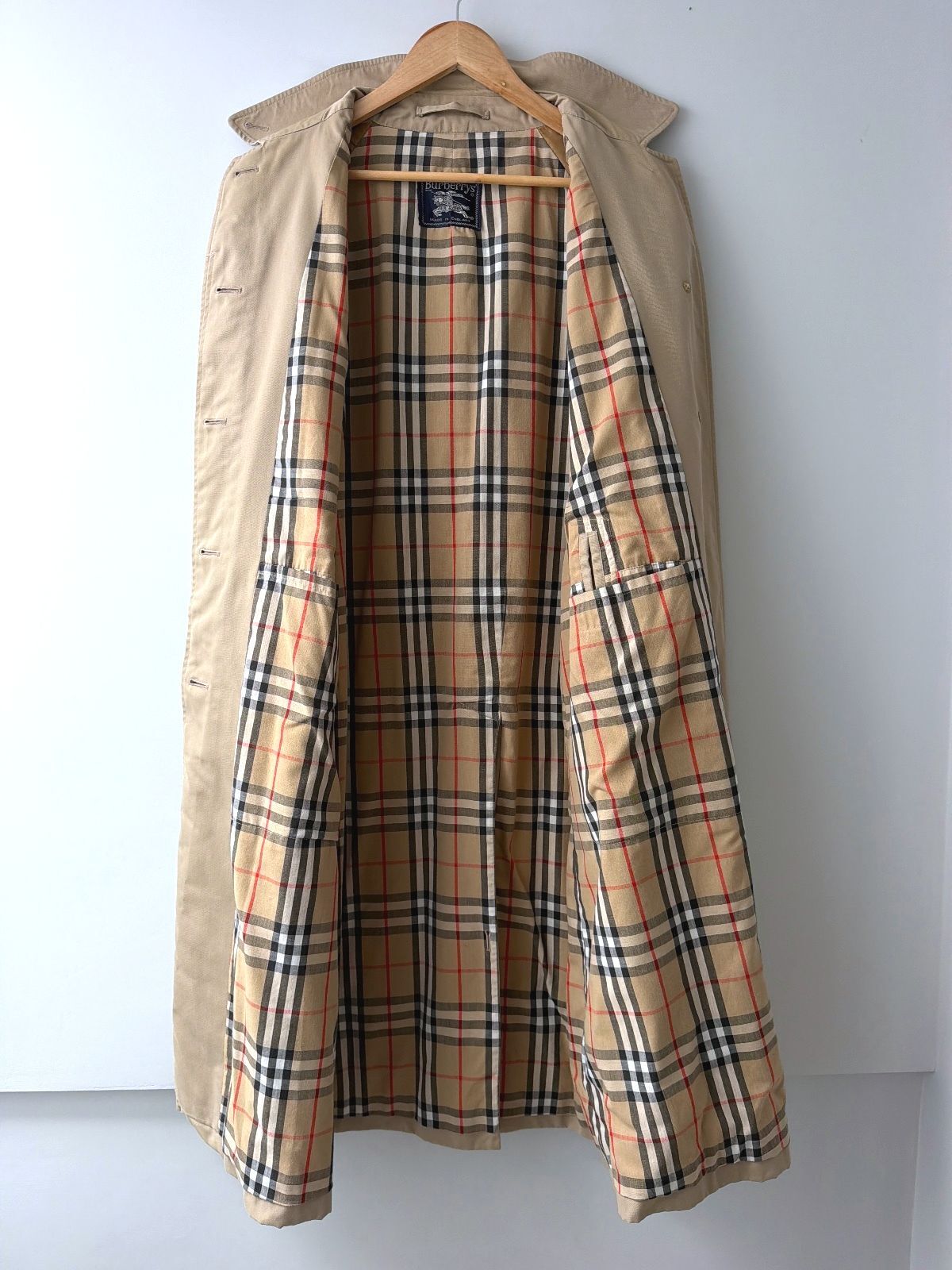 Women’s Burberry Made In England Trench Coat With Signature Lining -Large - 3707