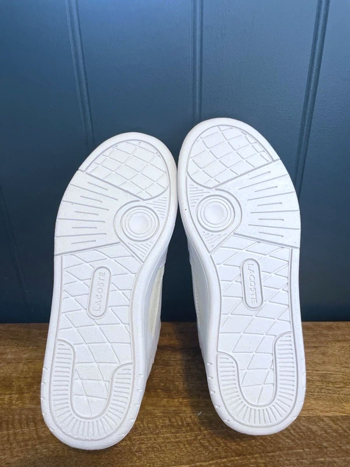 Women’s Lacoste T-Clip Premium Leather Trainers in White - UK4 - 3097