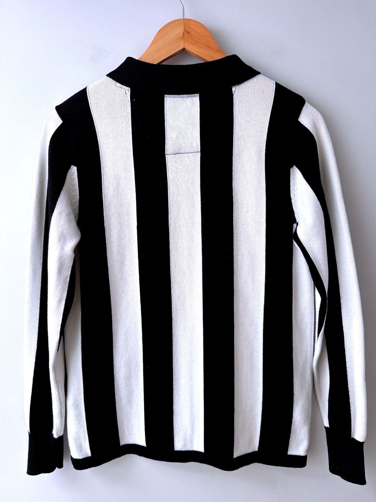 Women’s Kappa Black and White Stripe Long Sleeve Knitted Top  - Medium - 3568