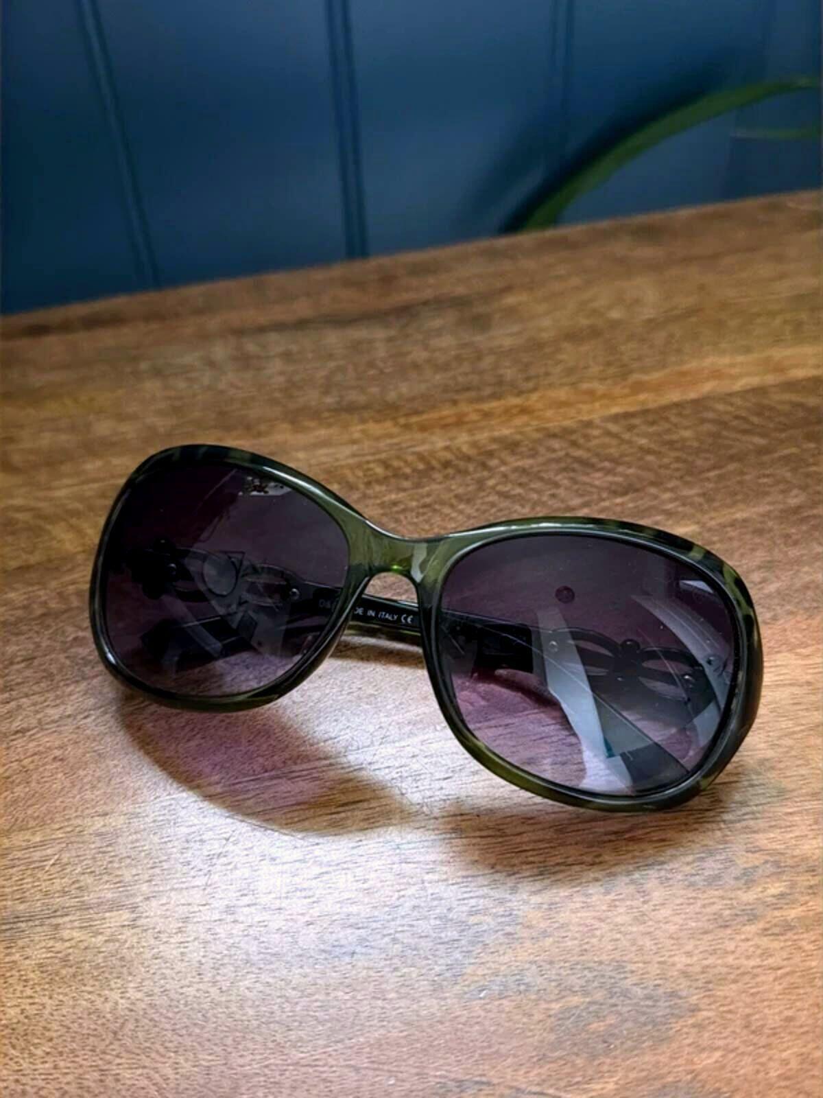 Women’s Dolce & Gabbana Round Frame Tortoise Shell Sunglasses In Green - 3352