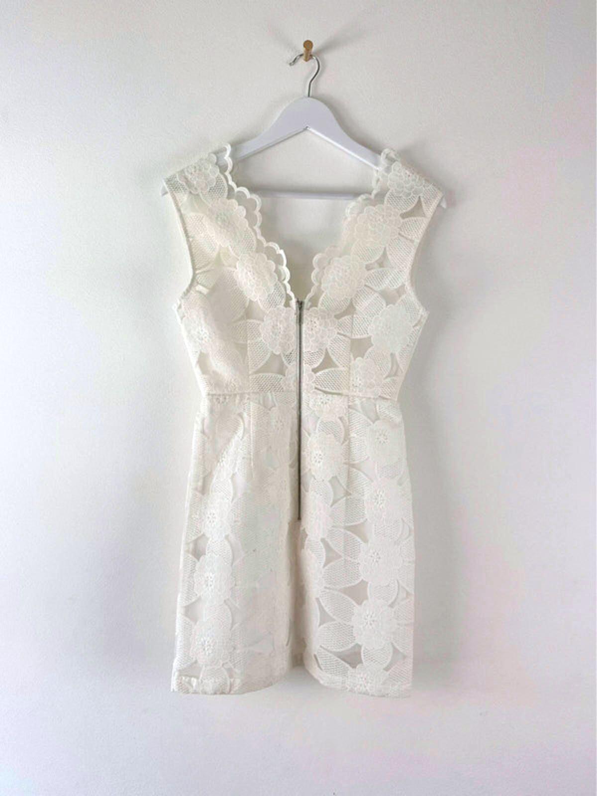 Women’s Alice McCall Premium Lace Mini Dress - UK6 - 1433