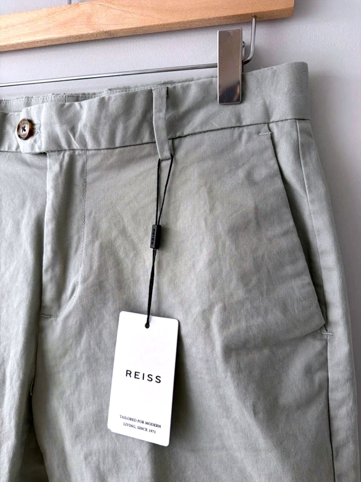 Women’s Reiss Premium Stretch Fit Classic Chino Shorts In Grey - W30 - 3255