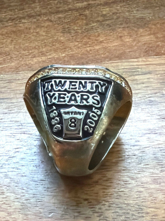 Kobe Bryant Mamba Los Angeles Lakers NBA Championship Ring Replica In Gold