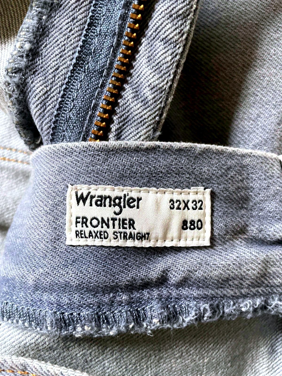 Mens Wrangler Frontier 880 Relaxed Straight Fit Jeans In Blue - W32/L32 - 2383