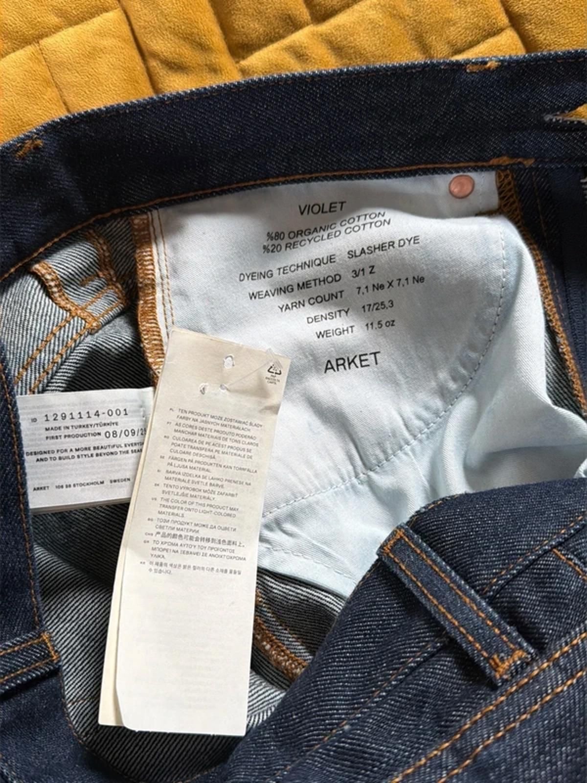 Women’s Arket Violet Tapered Fit Jeans In Navy - W26/L28 - 3243