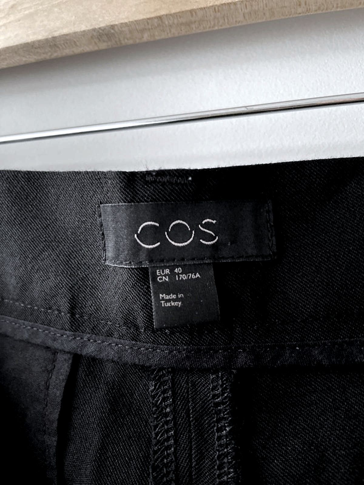 Women’s Cos Crop Fit 100% Wool Wide Leg Trousers In Black - W32/L24 - 2884