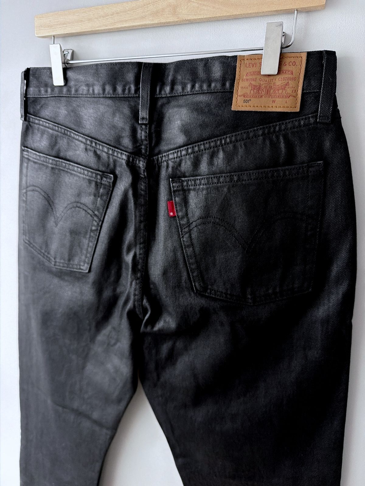 Women’s Levi's 501 Wax Coated Straight Leg Jeans In Black - W30/L30 - 3743