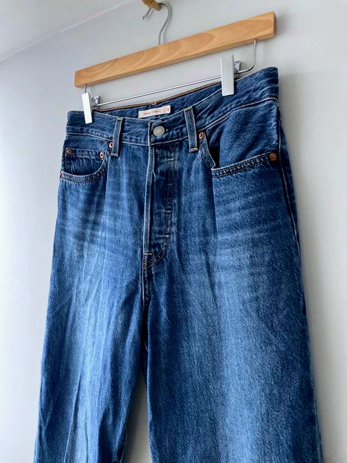 Women’s Levi’s High Waisted Ribcage Straight Fit Jeans In Navy - W28/L27 - 2954
