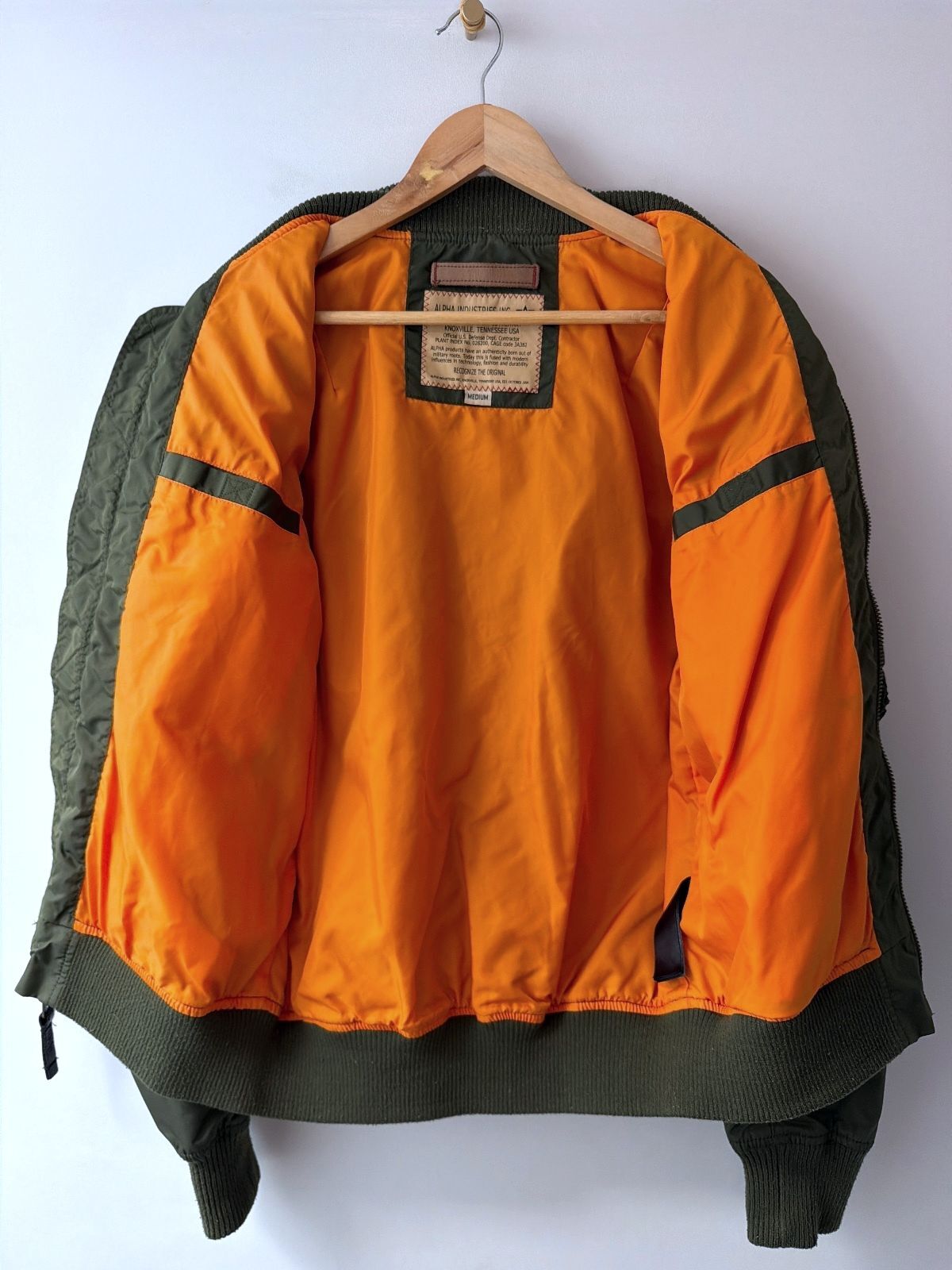 Men’s Alpha Industries MA-1 Bomber Jacket In Khaki - Medium - 3638